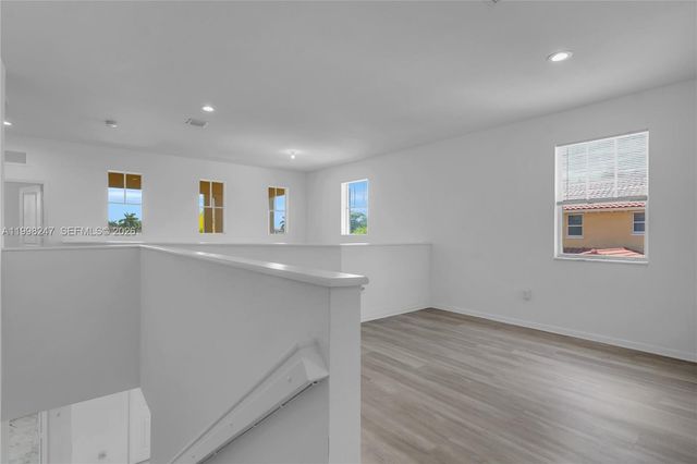 11669 SW 247th St, Homestead, FL 33032