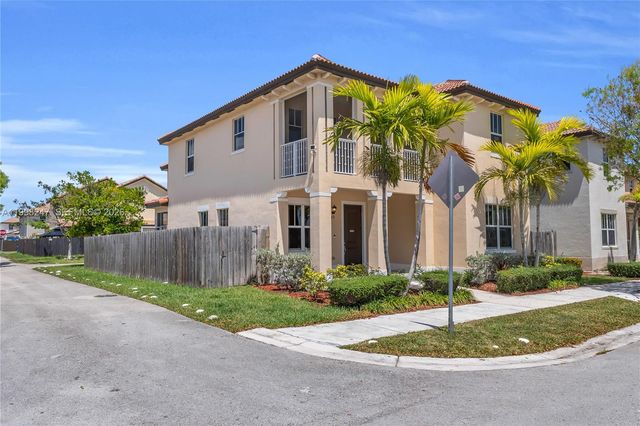 11669 SW 247th St, Homestead, FL 33032