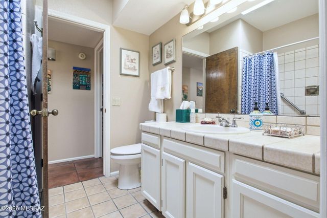 6770 E Camino Del Dorado, Tucson, AZ 85715