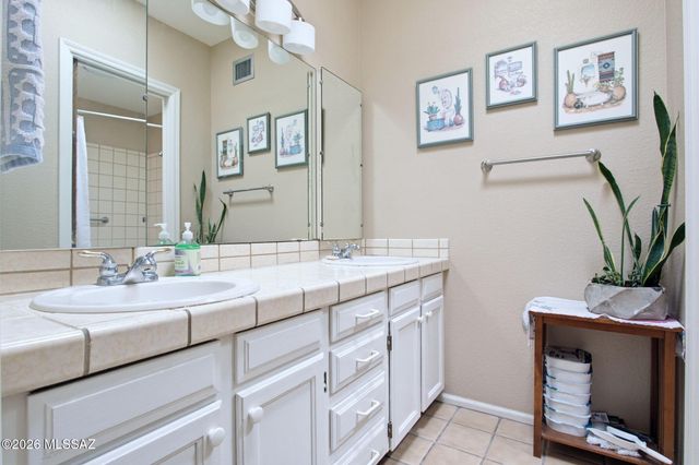 6770 E Camino Del Dorado, Tucson, AZ 85715
