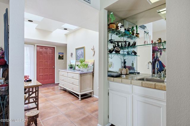 6770 E Camino Del Dorado, Tucson, AZ 85715
