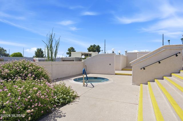 6770 E Camino Del Dorado, Tucson, AZ 85715