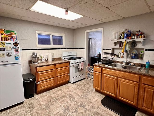 903 W 26TH Street, Erie, PA 16508