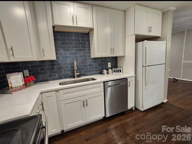 5217 Furman Place, Charlotte, NC 28210