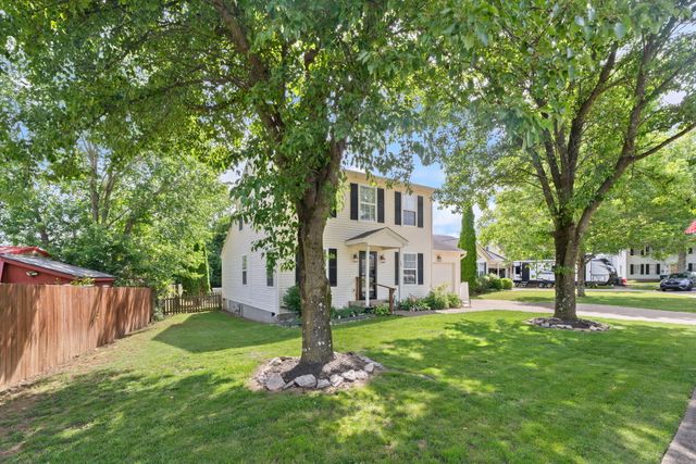 104 Bridgeway Court, Nicholasville, KY 40356