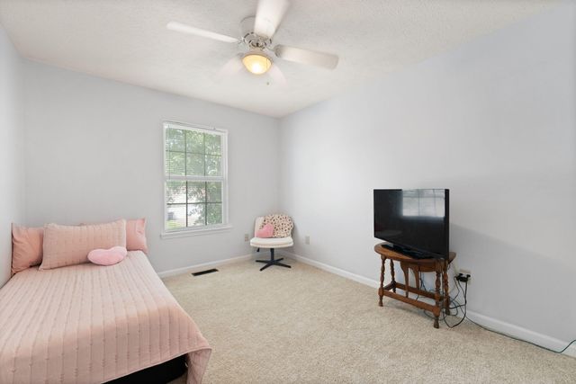 104 Bridgeway Court, Nicholasville, KY 40356