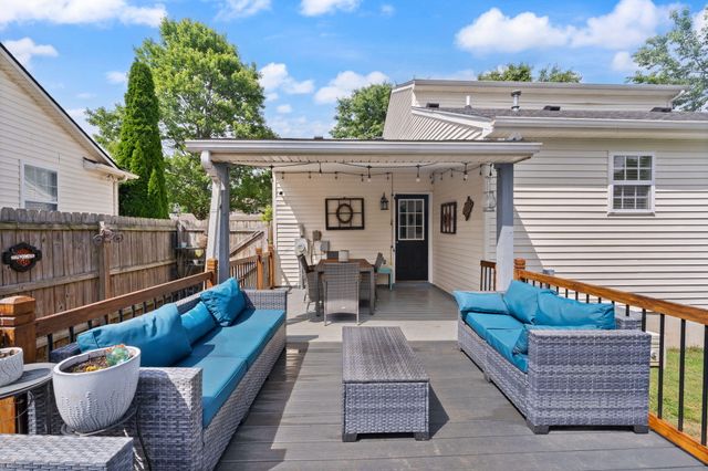 104 Bridgeway Court, Nicholasville, KY 40356