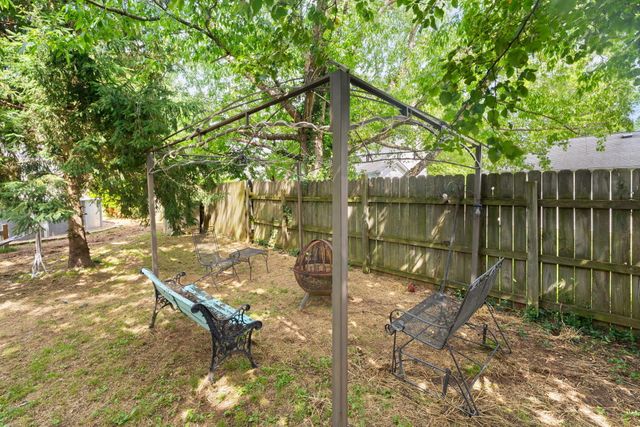 104 Bridgeway Court, Nicholasville, KY 40356