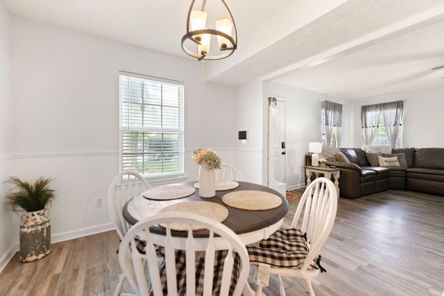 104 Bridgeway Court, Nicholasville, KY 40356
