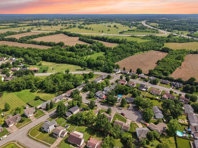 104 Bridgeway Court, Nicholasville, KY 40356