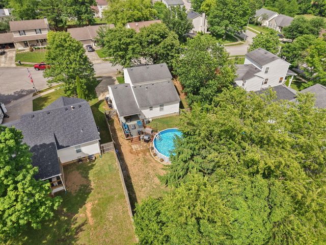 104 Bridgeway Court, Nicholasville, KY 40356
