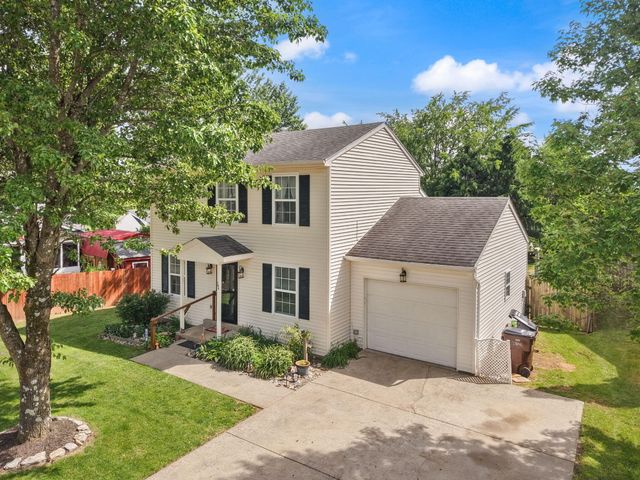 104 Bridgeway Court, Nicholasville, KY 40356