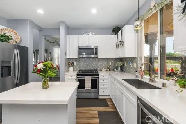 7571 Clementine, Eastvale, CA 92880