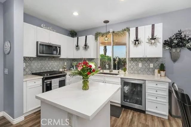 7571 Clementine, Eastvale, CA 92880