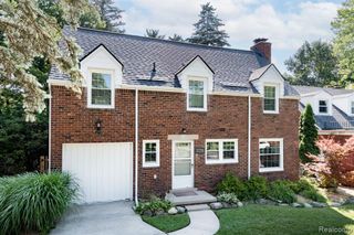 27714 California Drive, Lathrup Village, MI 48076