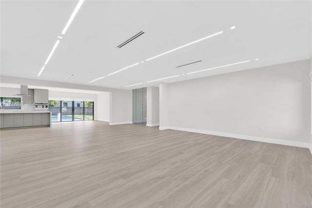 12751 SW 92nd Ct, Miami, FL 33176