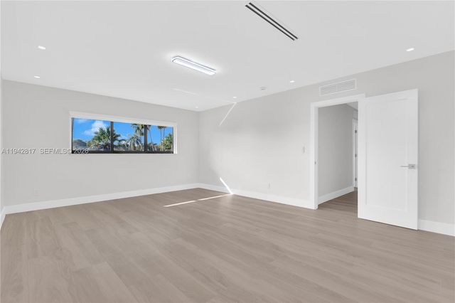 12751 SW 92nd Ct, Miami, FL 33176