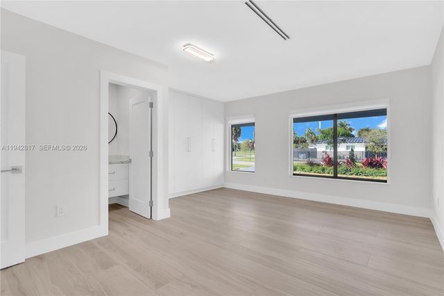 12751 SW 92nd Ct, Miami, FL 33176