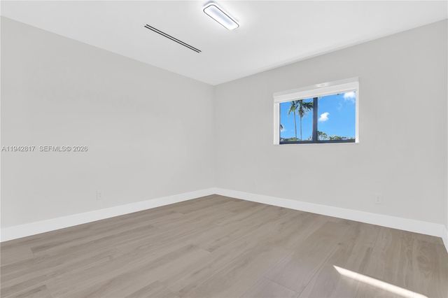 12751 SW 92nd Ct, Miami, FL 33176