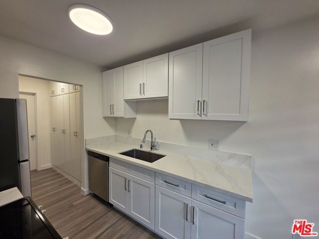 1433 Brockton Avenue 4, Los Angeles, CA 90025