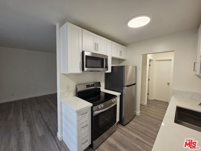 1433 Brockton Avenue 4, Los Angeles, CA 90025