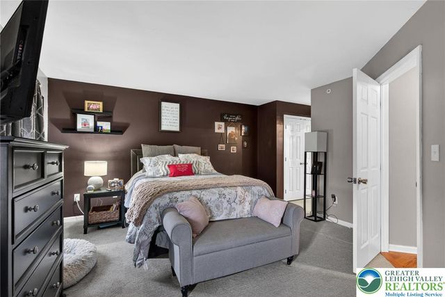 4487 Elmwood Drive, Lower Nazareth Twp, PA 18064