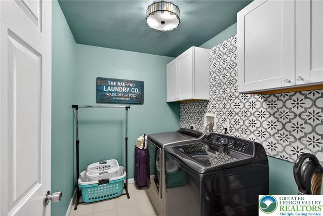4487 Elmwood Drive, Lower Nazareth Twp, PA 18064