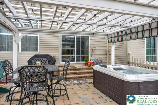 4487 Elmwood Drive, Lower Nazareth Twp, PA 18064