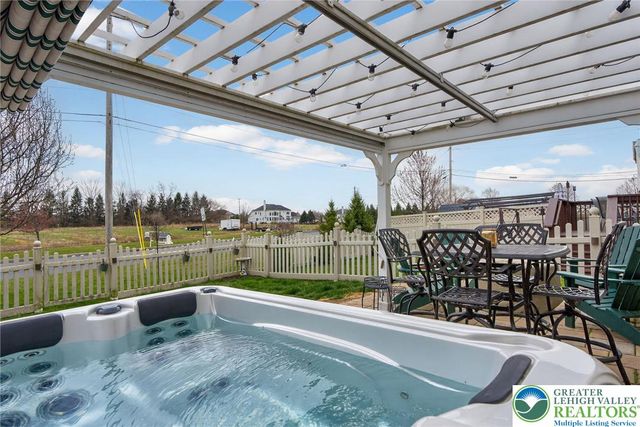 4487 Elmwood Drive, Lower Nazareth Twp, PA 18064
