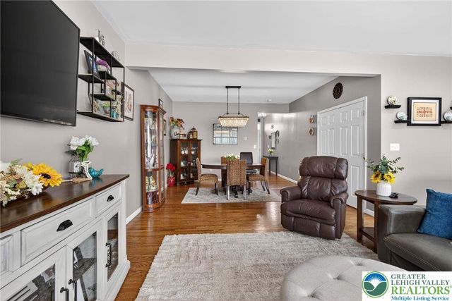 4487 Elmwood Drive, Lower Nazareth Twp, PA 18064