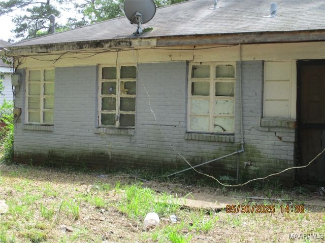 2018 Royal Street, Selma, AL 36701