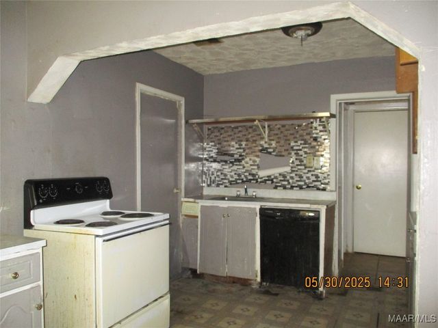 2018 Royal Street, Selma, AL 36701