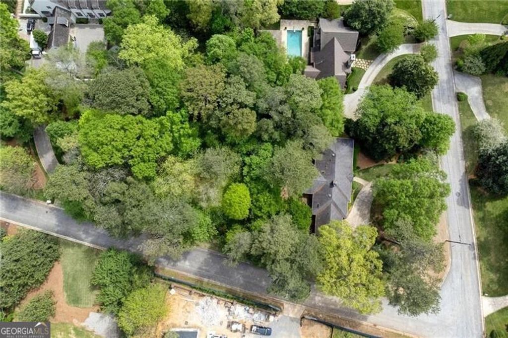349 Pineland Road NW, Atlanta, GA 30342 — photo 2