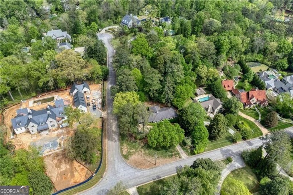 349 Pineland Road NW, Atlanta, GA 30342 — photo 3