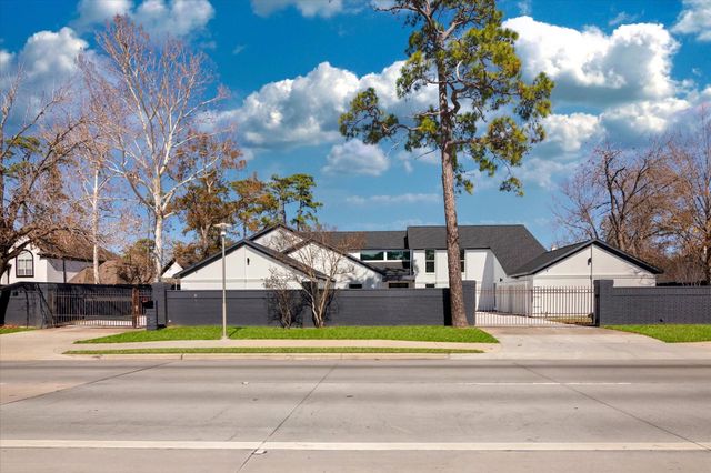 12564 Memorial Drive, Houston, TX 77024