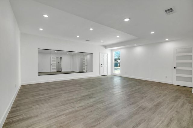 12564 Memorial Drive, Houston, TX 77024