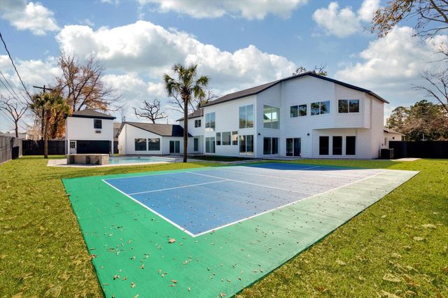 12564 Memorial Drive, Houston, TX 77024