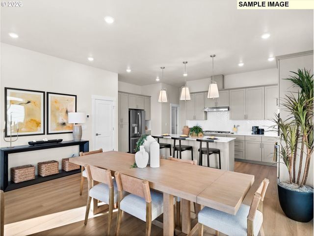 16850 Sw Cairn Ln, King City, OR 97140