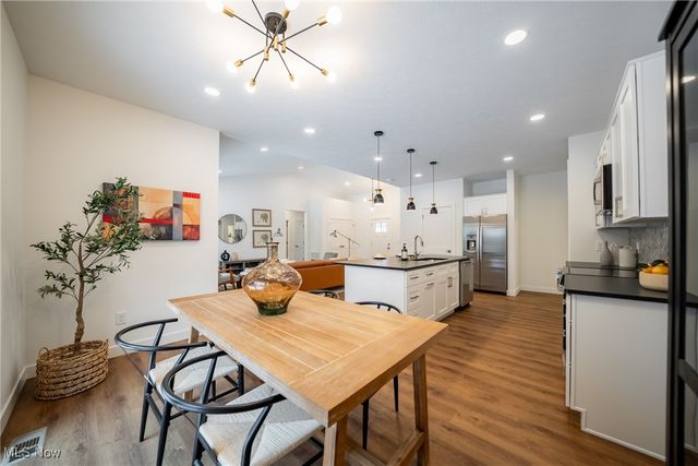 4738 Derbyshire Drive, North Randall, OH 44128