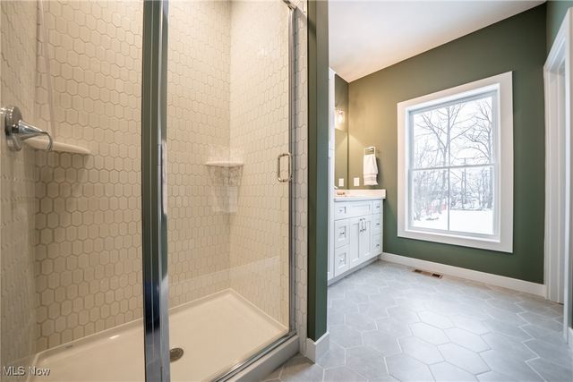 4738 Derbyshire Drive, North Randall, OH 44128