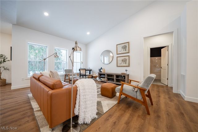 4738 Derbyshire Drive, North Randall, OH 44128