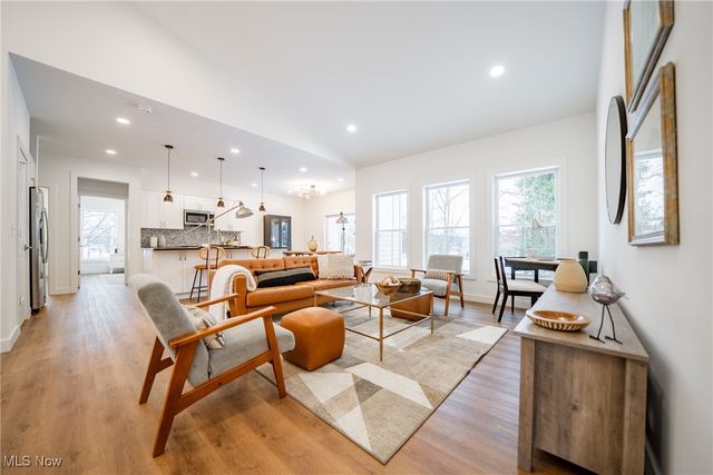 4738 Derbyshire Drive, North Randall, OH 44128