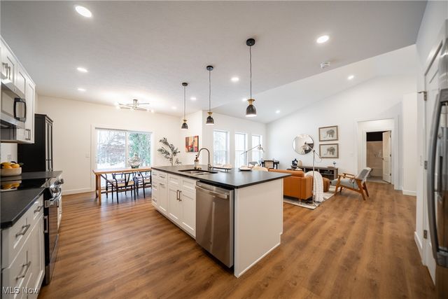 4738 Derbyshire Drive, North Randall, OH 44128