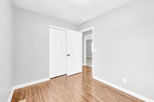 805 8th Ave, E, Springfield, TN 37172