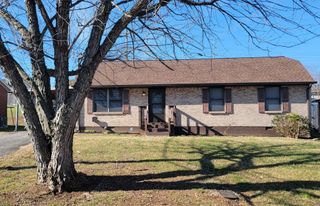 805 8th Ave, E, Springfield, TN 37172