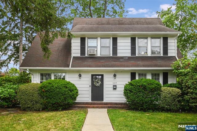 669 Doremus Avenue, Glen Rock, NJ 07452