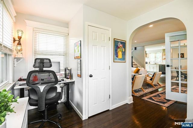 669 Doremus Avenue, Glen Rock, NJ 07452