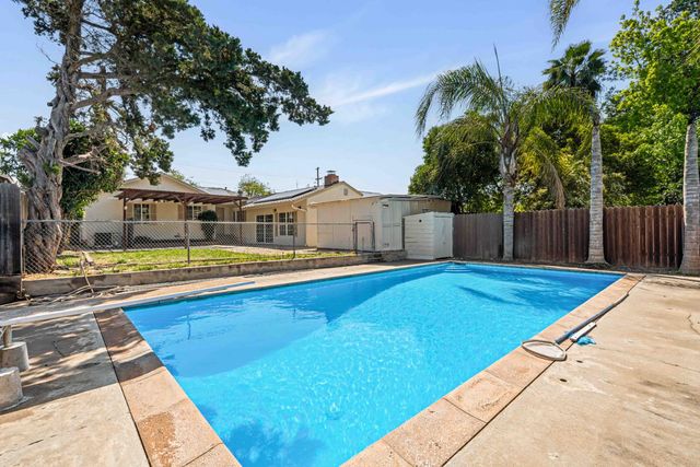 358 Lambuth Ave, Oakdale, CA 95361