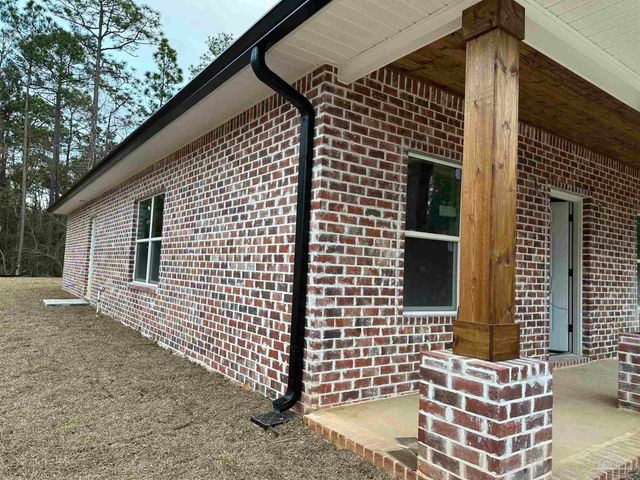 3300 Bonfire Dr, Milton, FL 32583
