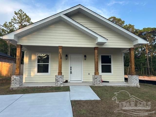 3300 Bonfire Dr, Milton, FL 32583